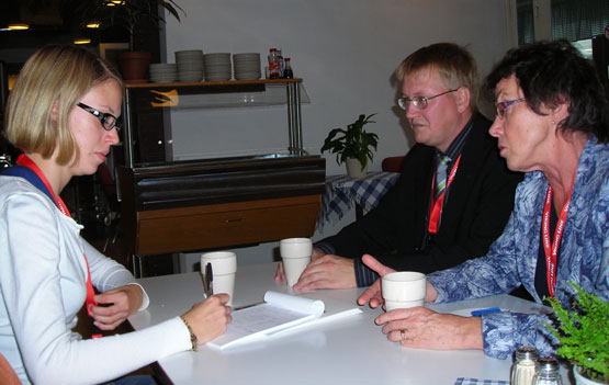 Under kaffepausen intervjades Mikael Erickson och Carita Lundin.